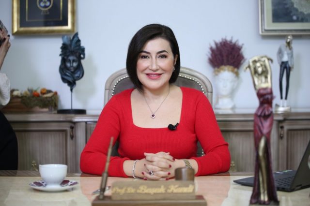 Dermatoloji Uzmanı Prof. Dr. Başak Kandi